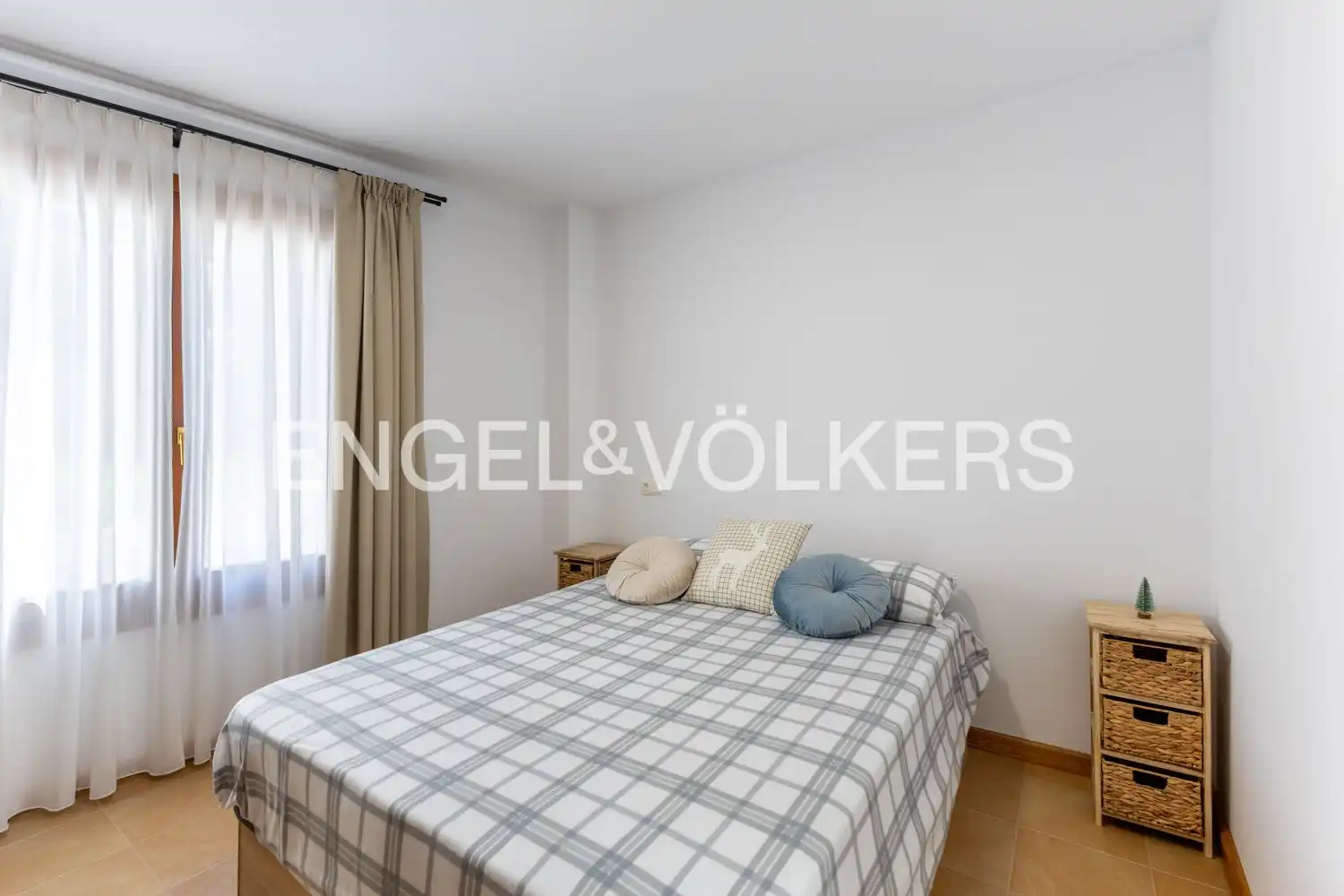 Habitación de Piso de alquiler en Chóvar con Calefacción y Amueblado