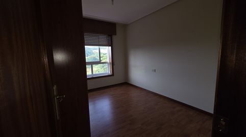 Foto 4 de Piso de alquiler en Rúa Real, Ponteareas, Pontevedra