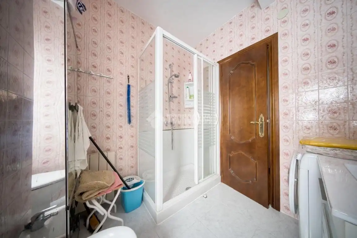Baño de Piso en venta en Valladolid con Calefacción, Parquet y Terraza