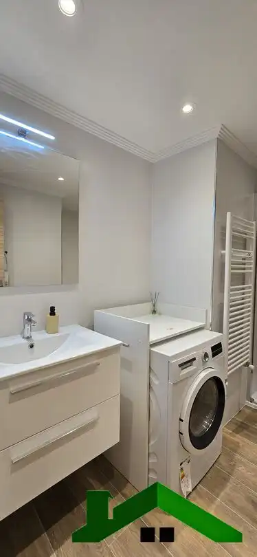 Baño de Piso de alquiler en Bilbao  con Calefacción, Terraza y Horno