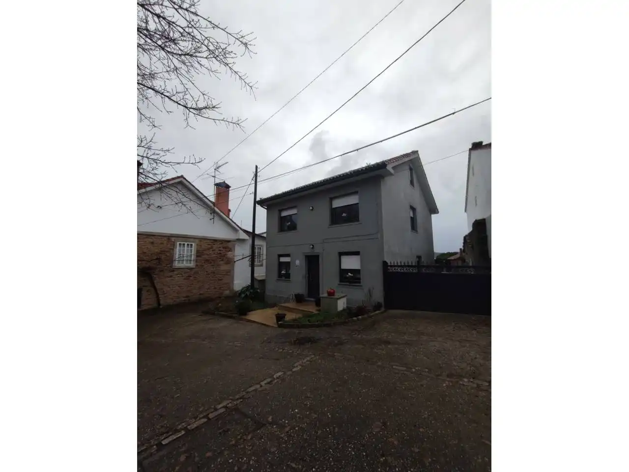 Vista exterior de Casa o chalet en venta en Santiago de Compostela  con Calefacción, Jardín privado y Amueblado