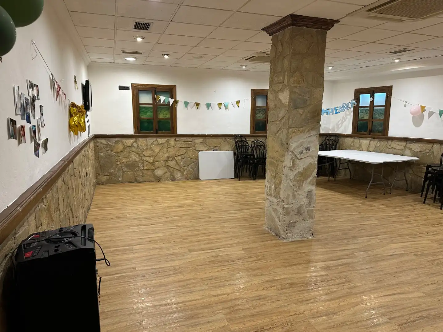 Commercial properties for sale in Úbeda  with Air Conditioner, Heating and Parquet flooring