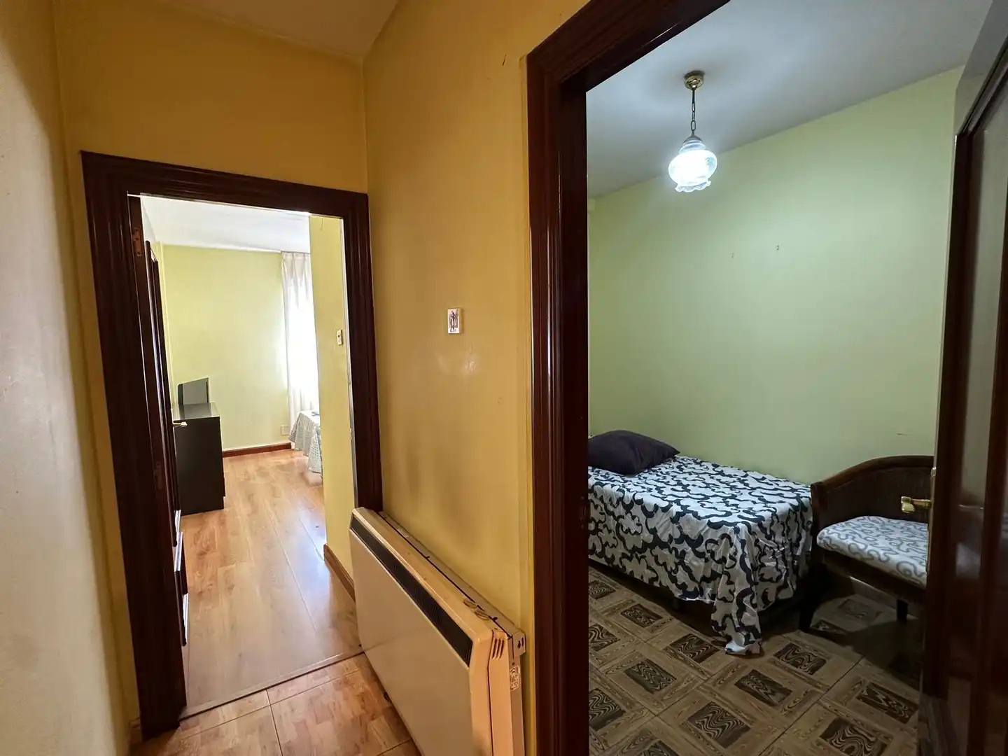 Habitación de Piso en venta en Gijón  con Calefacción, Terraza y Piscina