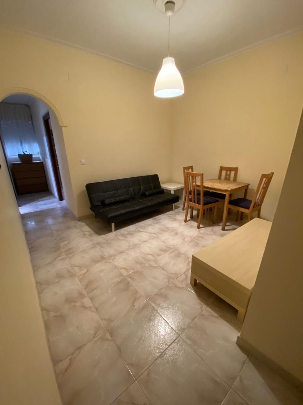 Sala d'estar de Pis de lloguer en  Sevilla Capital amb Aire condicionat