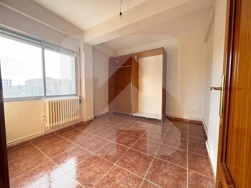 Bedroom of Flat for sale in Valdemoro  with Heating, Terrace and Alarm