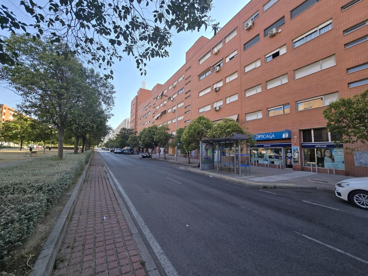 Vista exterior de Planta baixa en venda en  Madrid Capital