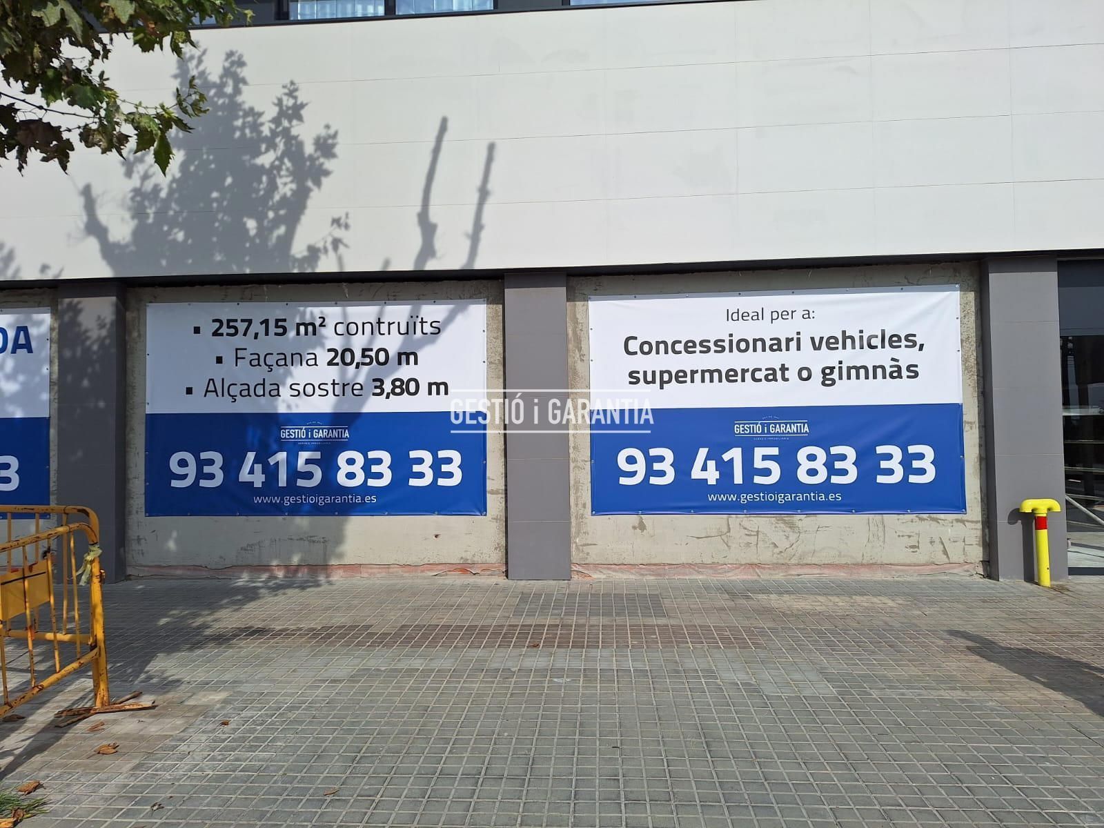 Parking de Local en venta en Badalona