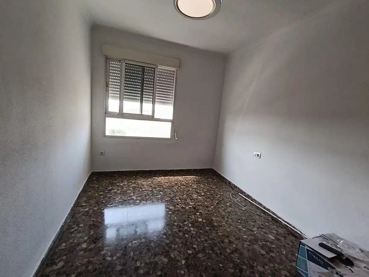Bedroom of Flat for rent in Mislata  with Balcony