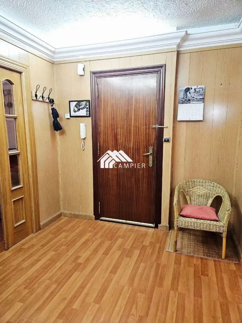 Wohnung zum Verkauf in Albacete mit Klimaanlage, Heizung und Terrasse