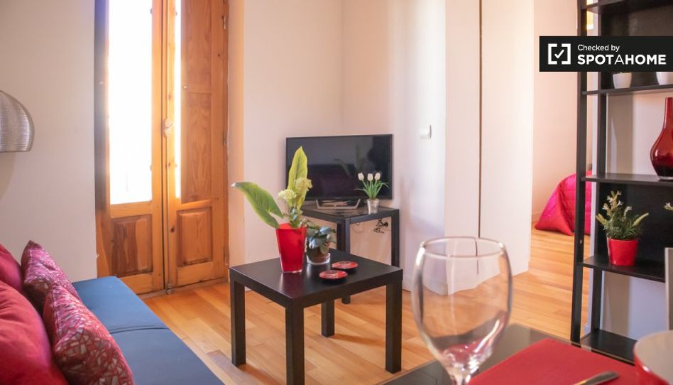 Piso de alquiler en Puerta del Ángel - Imagen 4