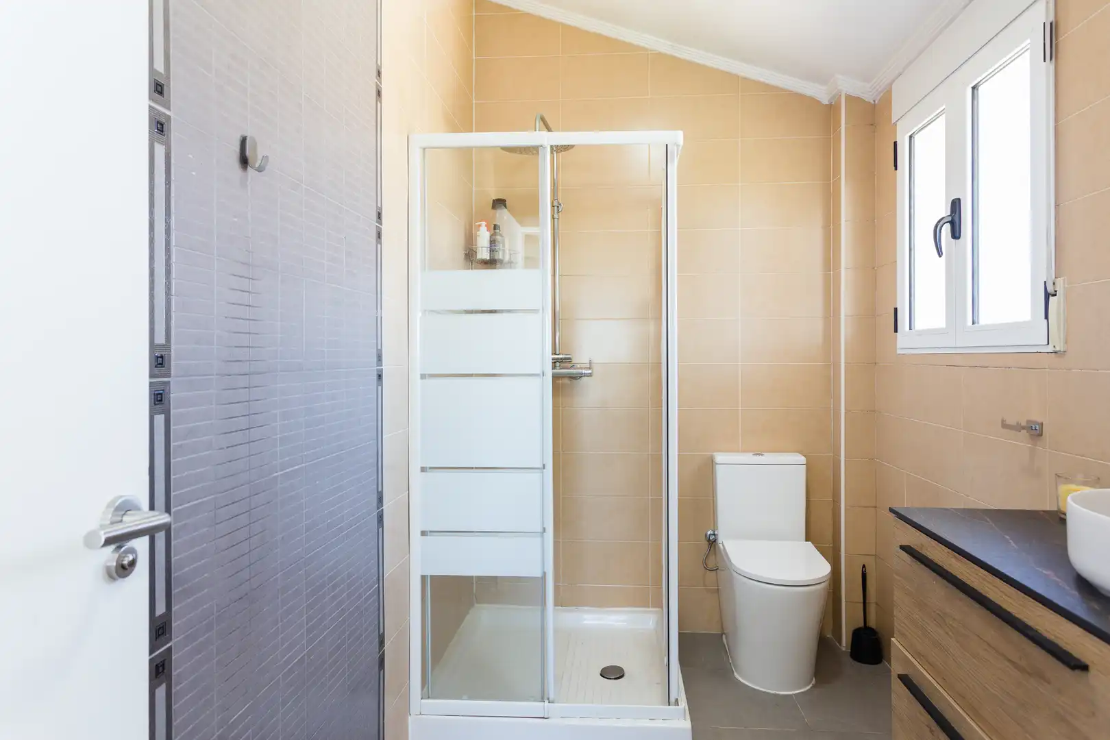 Bathroom of Houses for sale in San Antonio de Benagéber  with Air Conditioner, Heating and Private garden