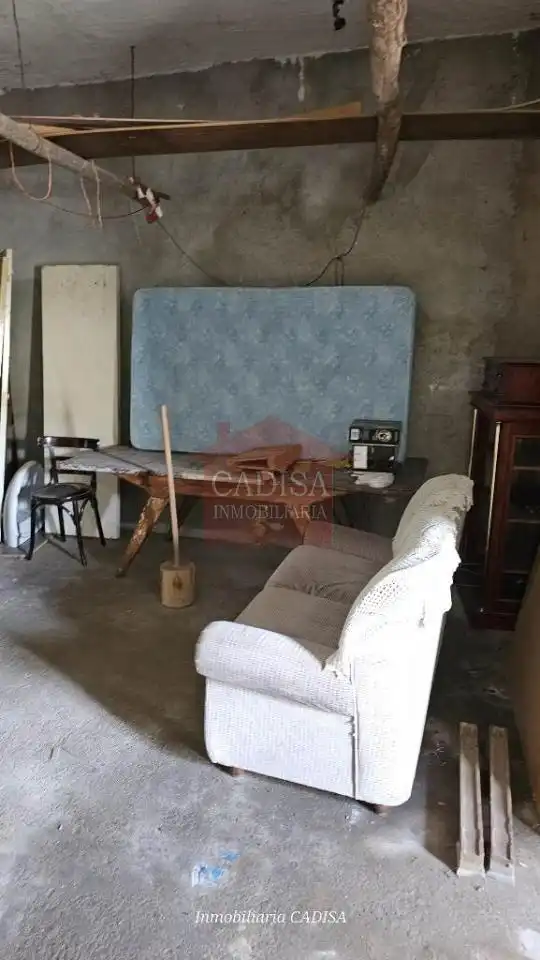 Casa o chalet en venta en Calvarrasa de Abajo con Jardín privado, Trastero y Amueblado
