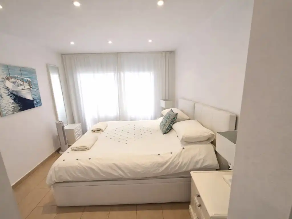 Schlafzimmer von Wohnung zum Verkauf in Calvià mit Klimaanlage, Privatgarten und Terrasse