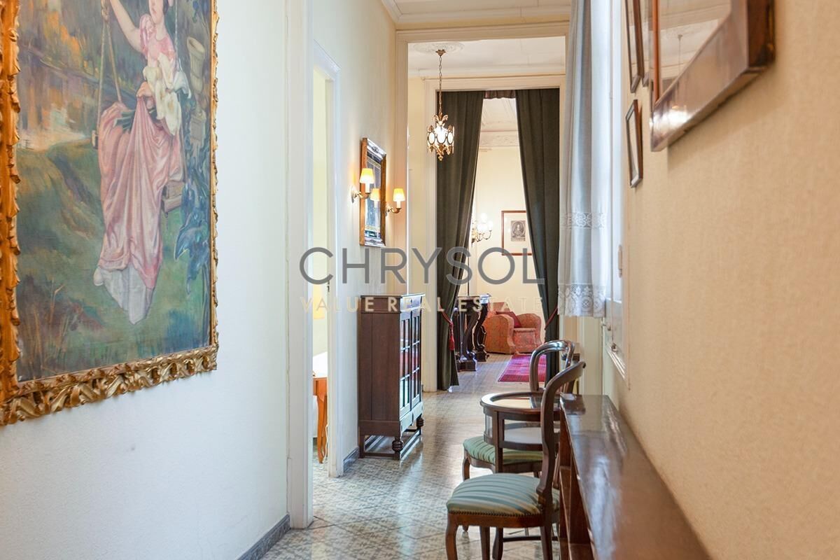 Flat for sale in  Barcelona Capital  with Heating, Terrace and Storage room