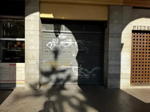 Außenansicht von Garage zum Verkauf in Girona