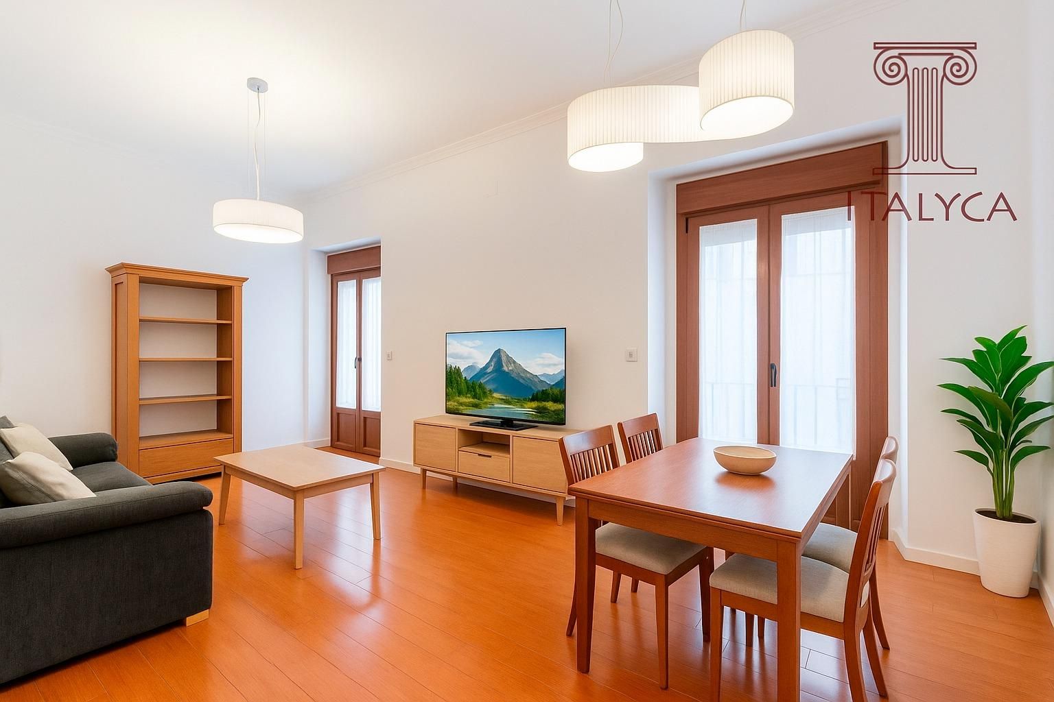 Living room of Flat for sale in  Sevilla Capital  with Air Conditioner, Storage room and Balcony