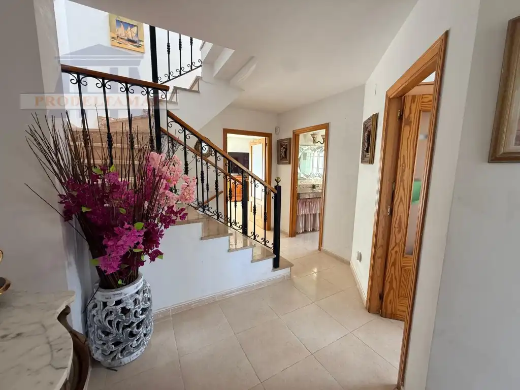 Casa aparellada en venda a Avenida Paris De, imagen 16
