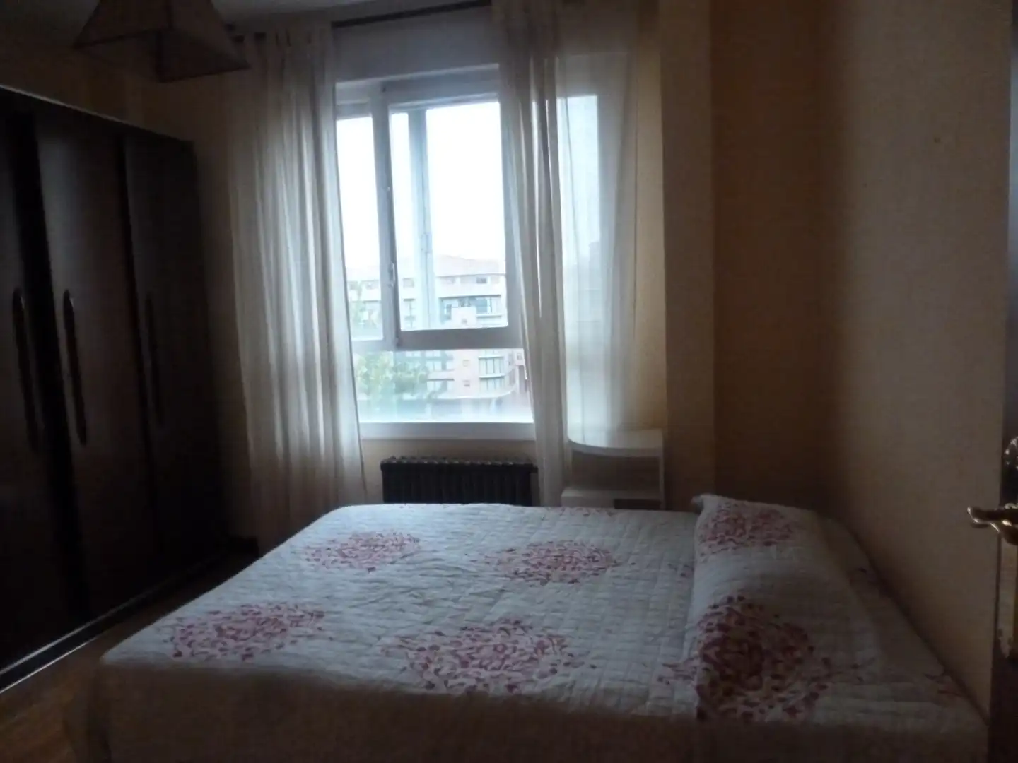 Habitación de Piso de alquiler en Barañáin / Barañain con Calefacción, Parquet y Amueblado