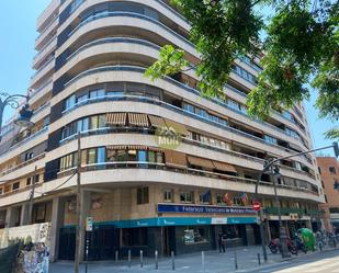 Exterior view of Office for sale in  Valencia Capital  with Air Conditioner