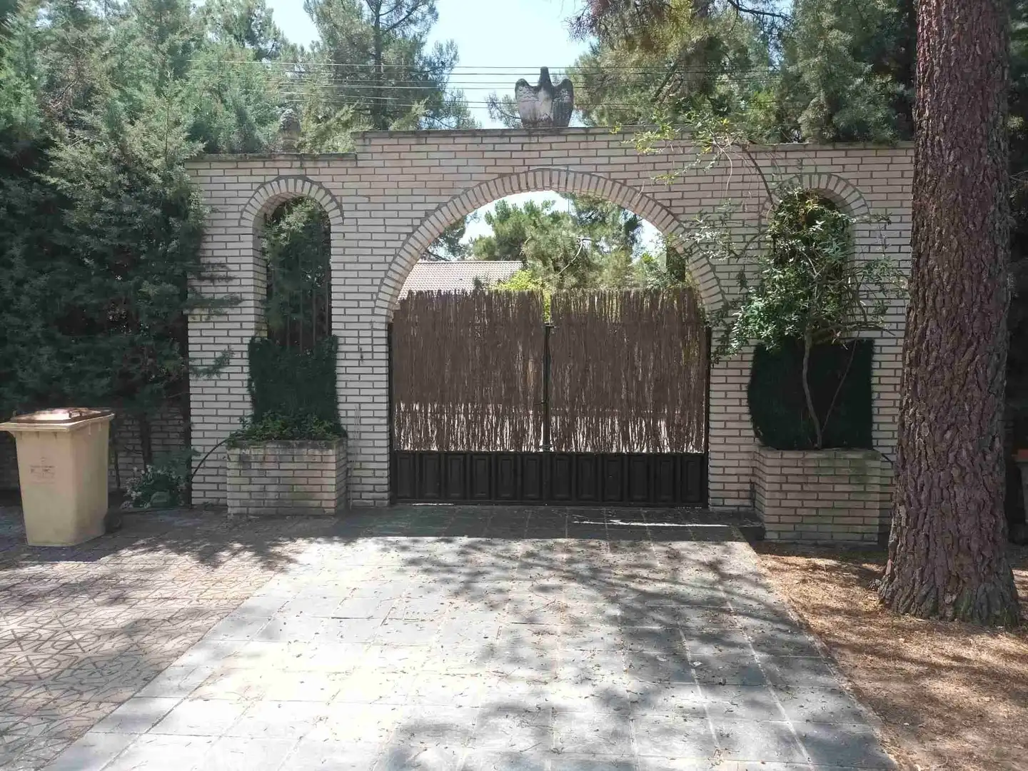 Vista exterior de Casa o xalet en venda en Marugán amb Calefacció, Jardí privat i Terrassa