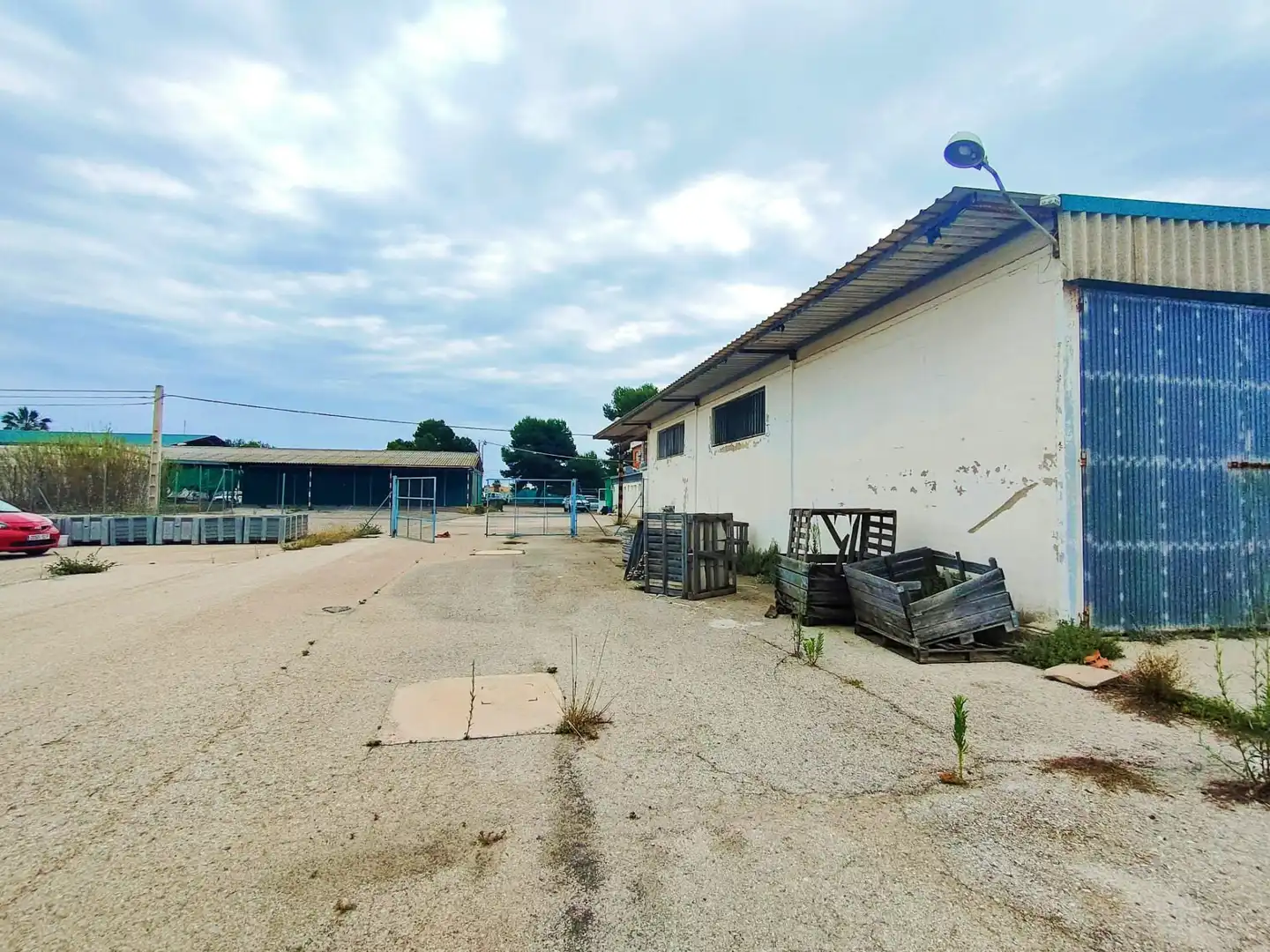 Vista exterior de Nave industrial en venta en Sueca