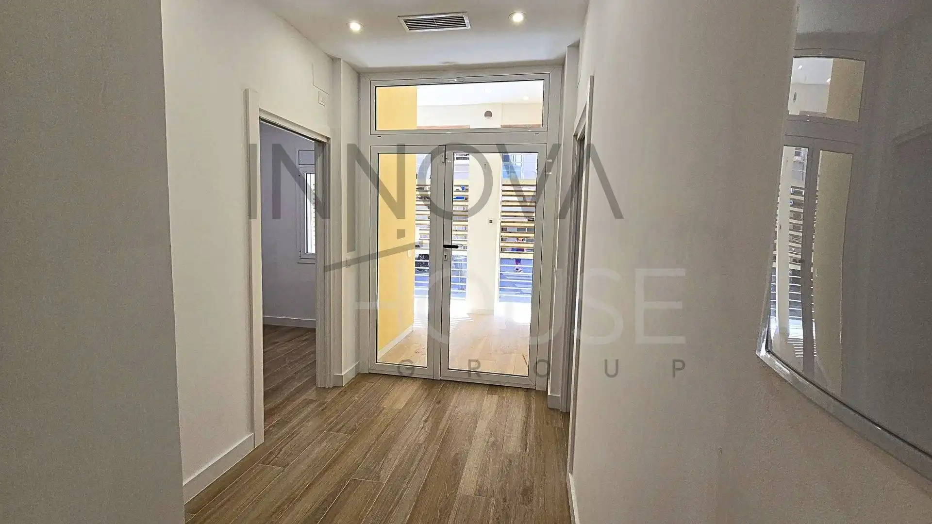 Planta baja en venta en Carrer de les Aigües del Llobregat, La Florida