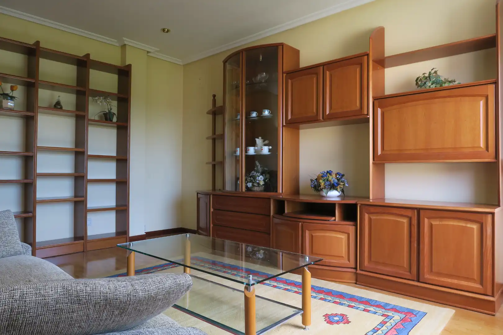 Sala de estar de Piso en venta en Avilés con Calefacción y Amueblado