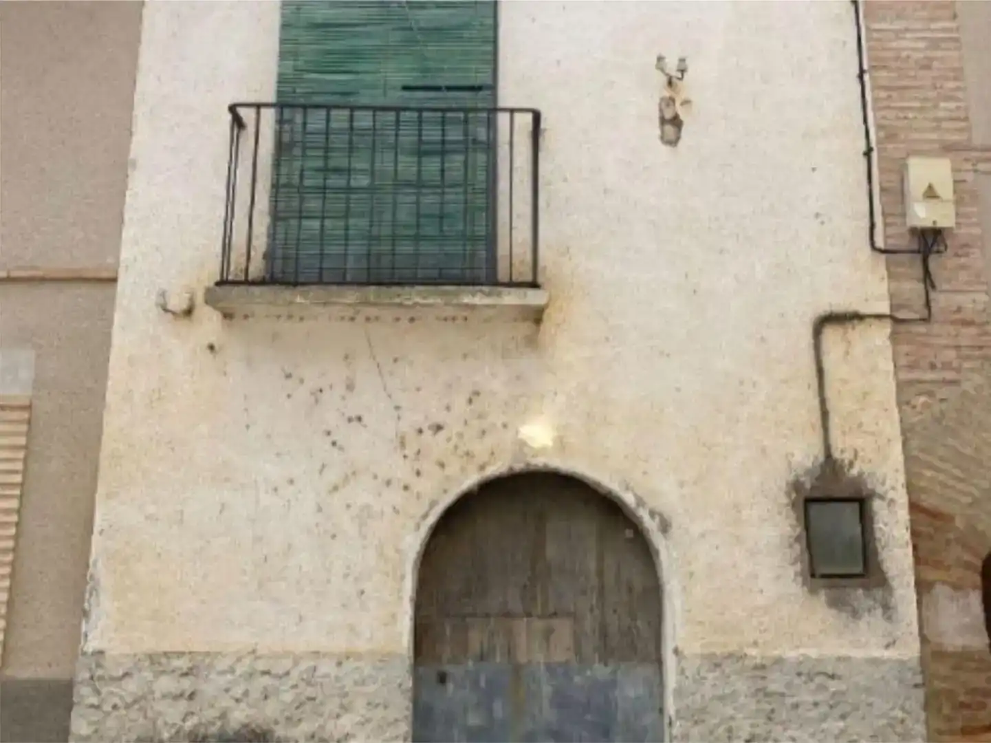 Vista exterior de Casa adosada en venta en Lascellas-Ponzano con Balcón