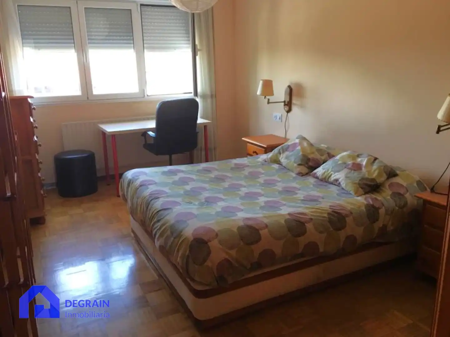 Schlafzimmer von Wohnung zur Miete in Oviedo  mit Möbliert