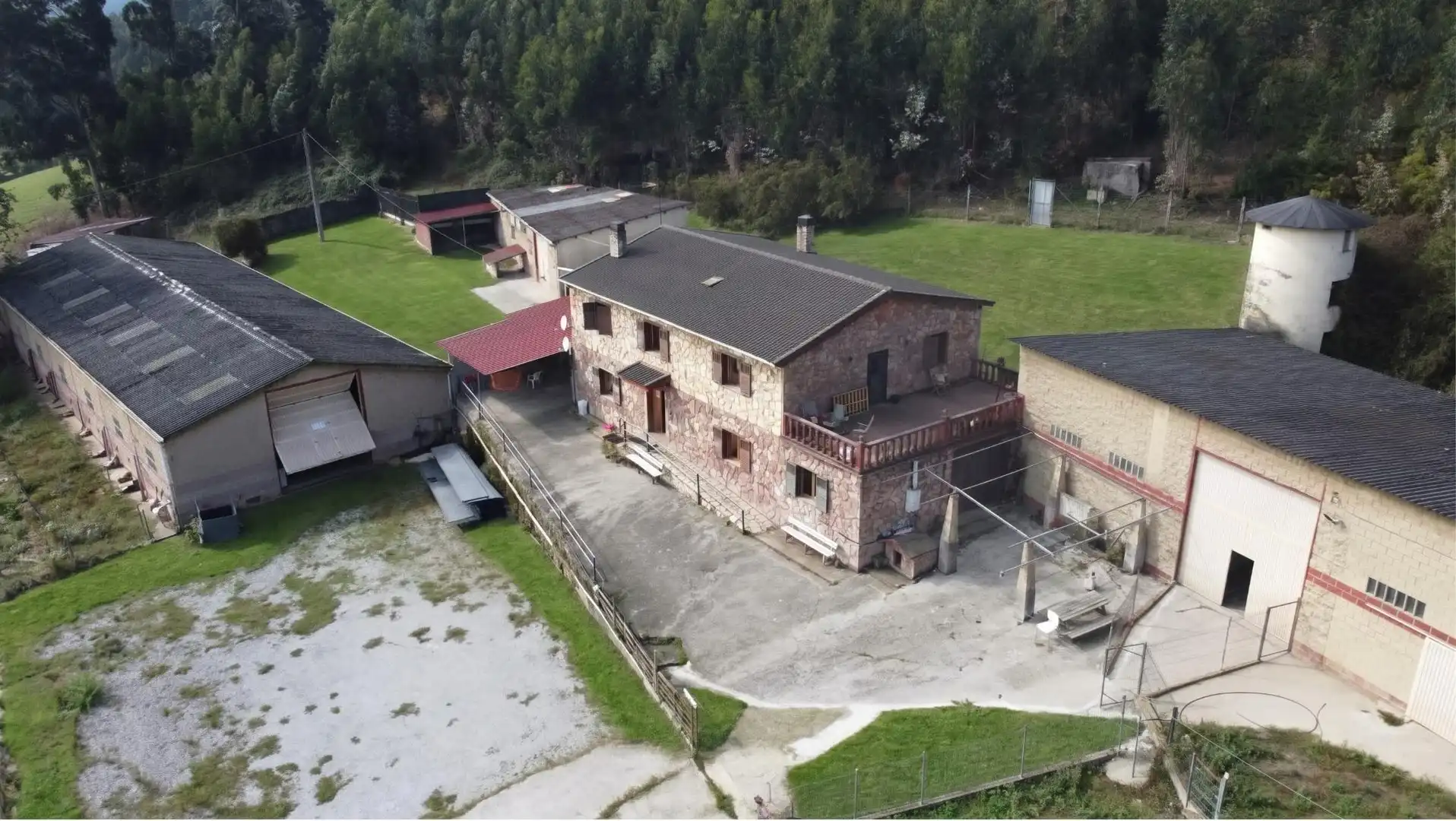 Industrial building for sale in DE GRANXA A LA VERRUGA-SE 26