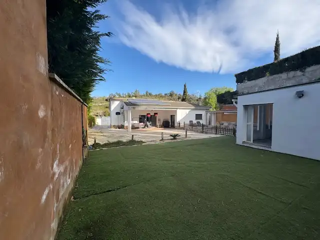 Casa amb piscina en venda a Carrer Comajuliana, imagen 27