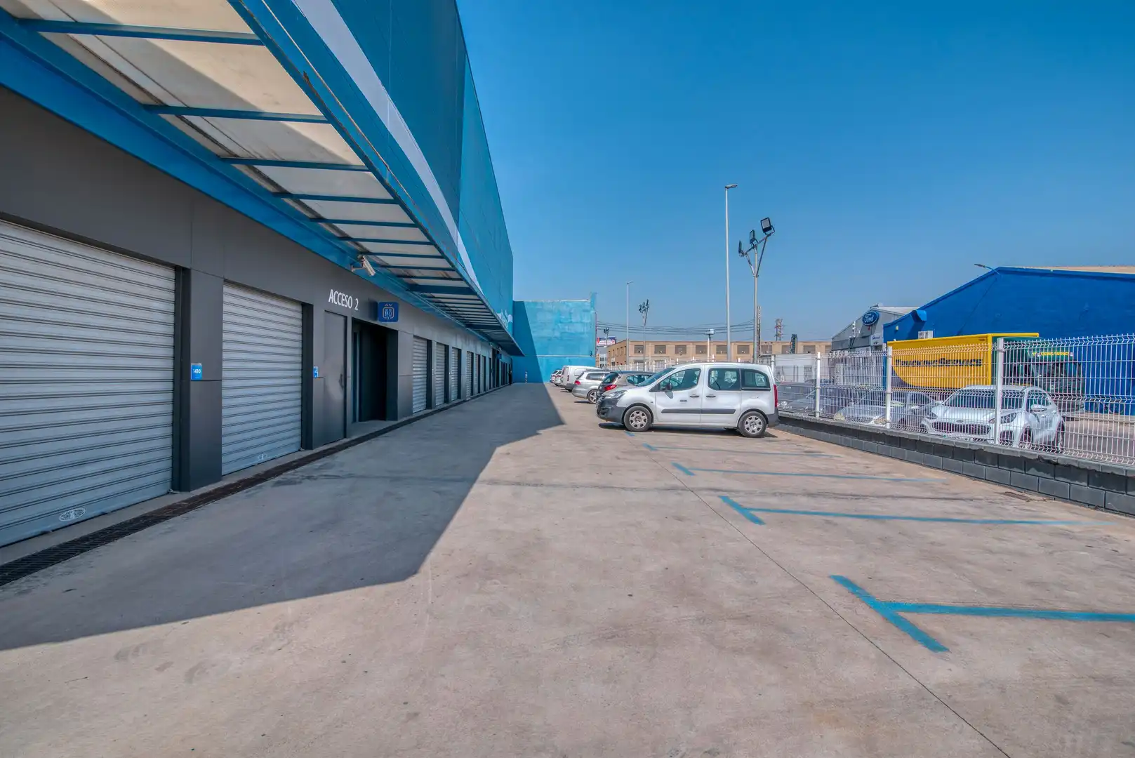 Vista exterior de Trastero de alquiler en Mislata con Alarma
