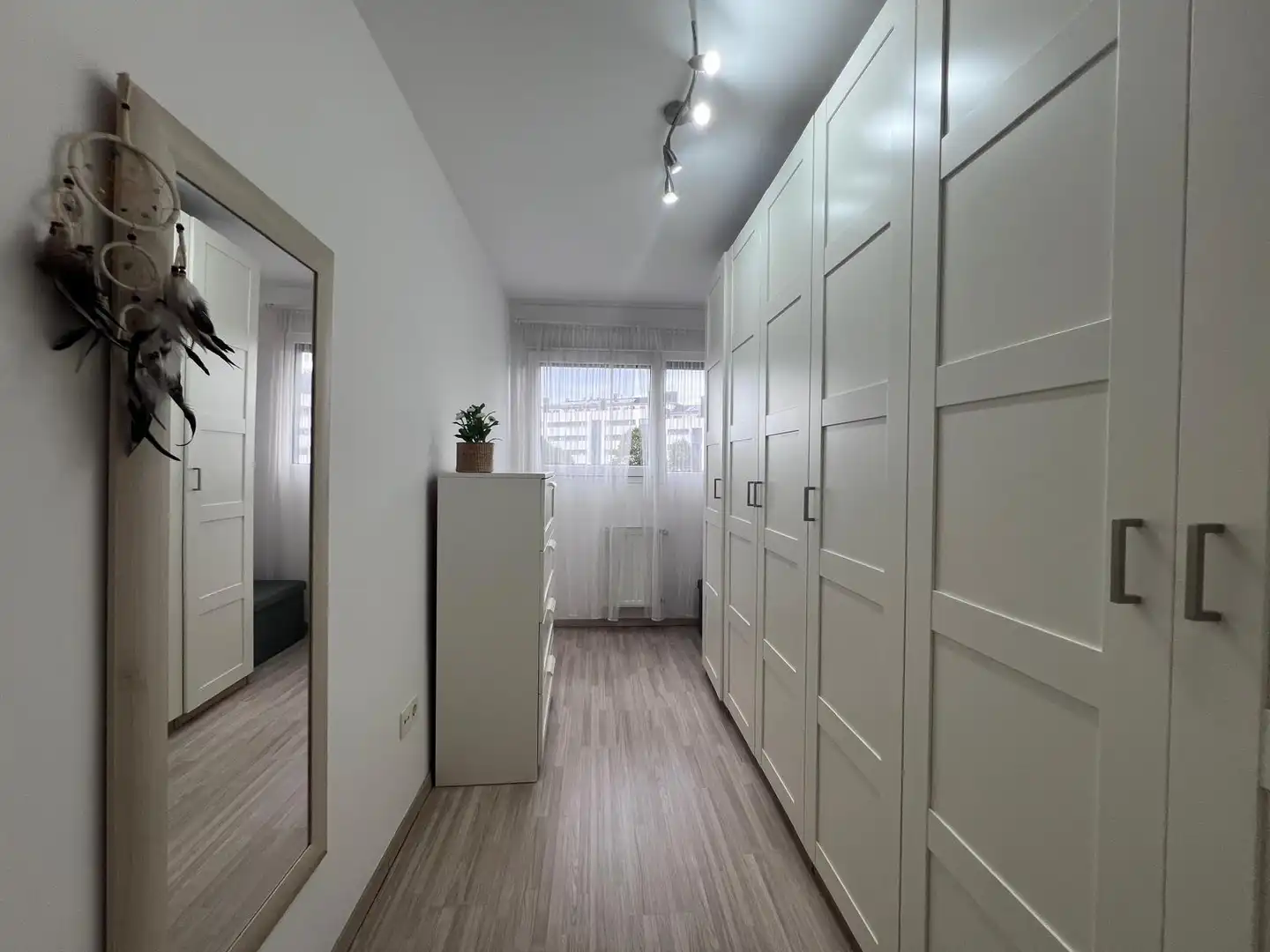 Piso de alquiler en Oviedo  con Calefacción, Terraza y Trastero