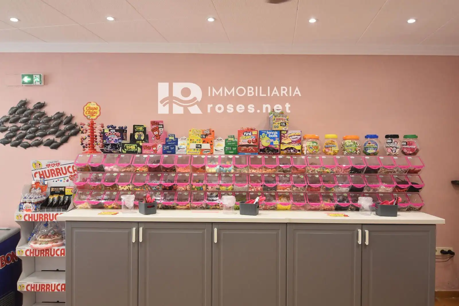 Local en traspaso en Roses con Amueblado