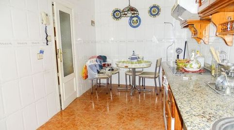 Foto 5 de Casa adosada en venta en Avenida de Ramón Nieto, Lavadores, Vigo