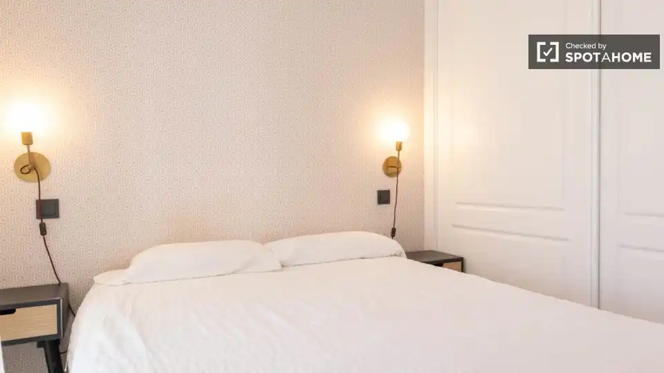 Habitación de Piso de alquiler en Madrid con Aire acondicionado, Calefacción y Amueblado