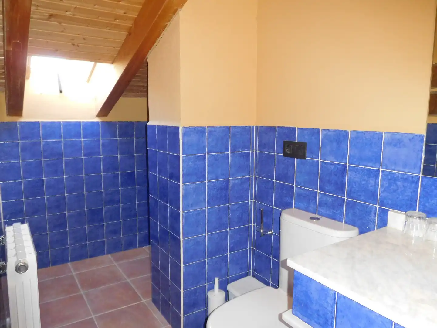 Bathroom of Houses for sale in Villazopeque  with Heating, Private garden and Storage room