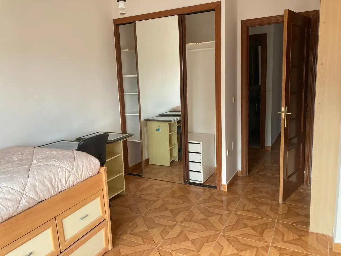Bedroom of Flat for sale in Matapozuelos  with Heating, Parquet flooring and Terrace
