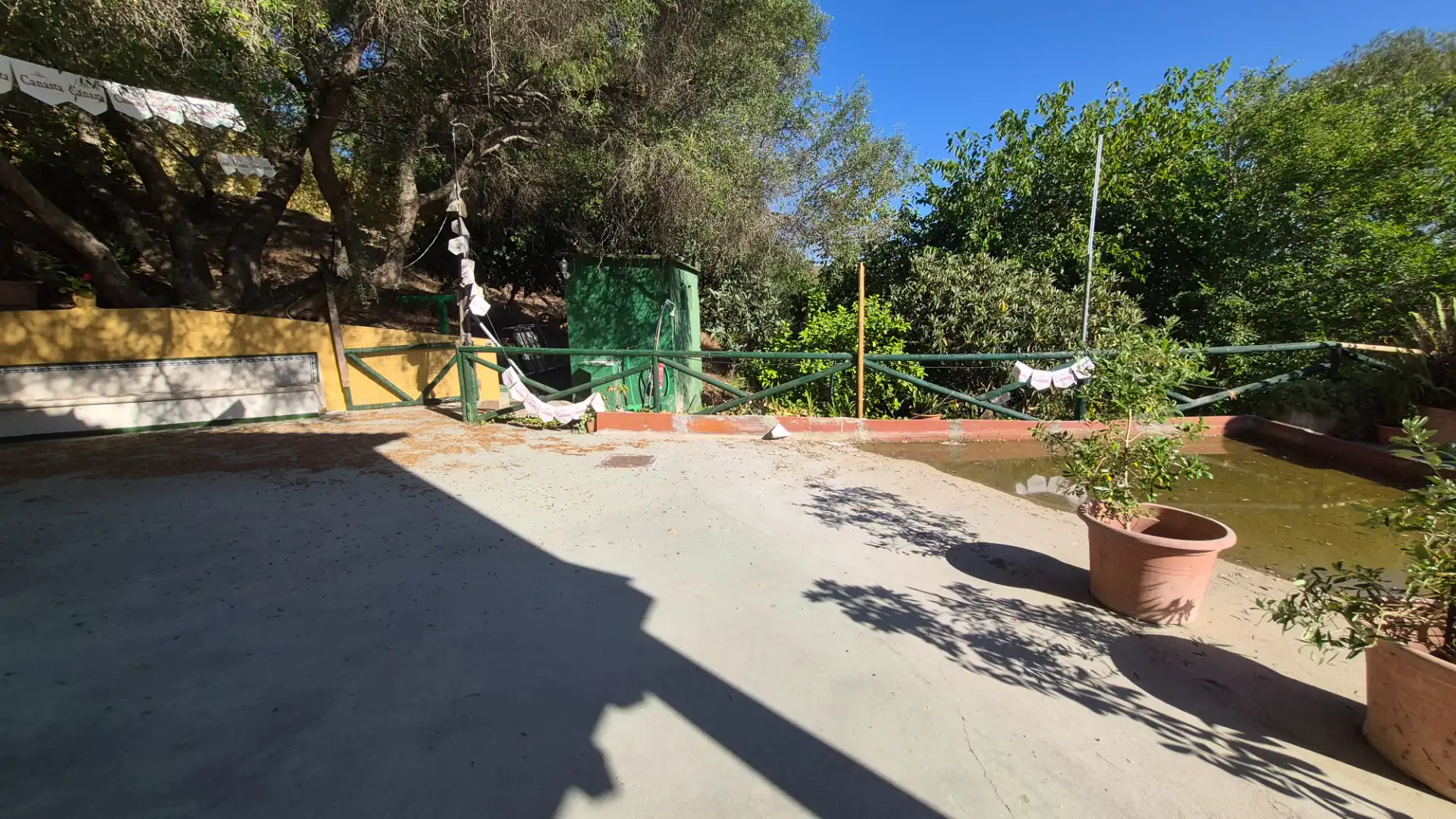 Jardí de Finca rústica en venda en Los Barrios amb Jardí privat, Terrassa i Piscina