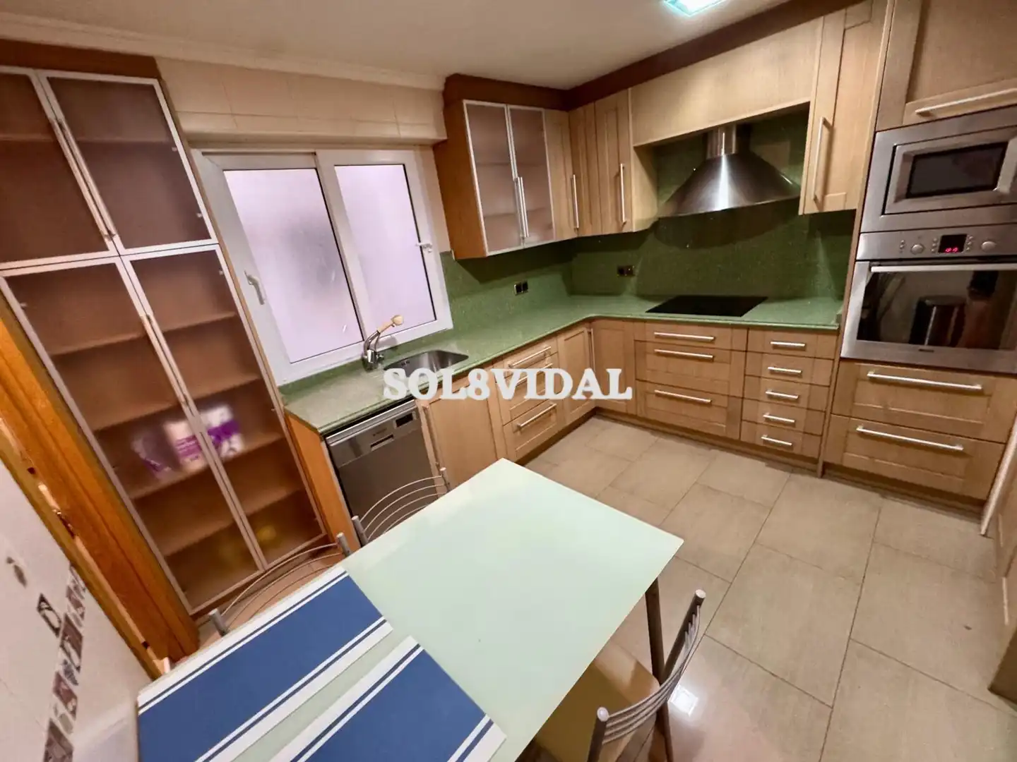 Cocina de Piso de alquiler en Torrevieja con Aire acondicionado, Calefacción y Amueblado