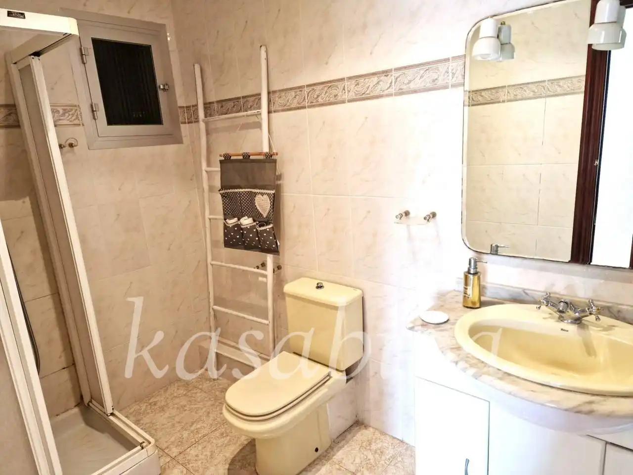 Bathroom of Flat for sale in Sueca  with Air Conditioner, Terrace and Community pool