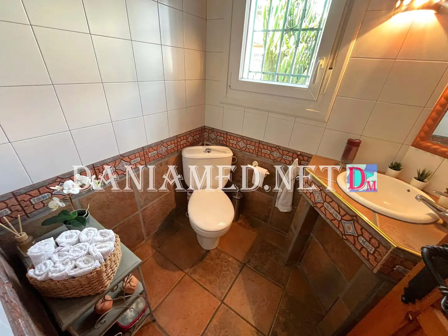 Badezimmer von Haus oder Chalet zum Verkauf in Pego mit Klimaanlage, Heizung und Privatgarten