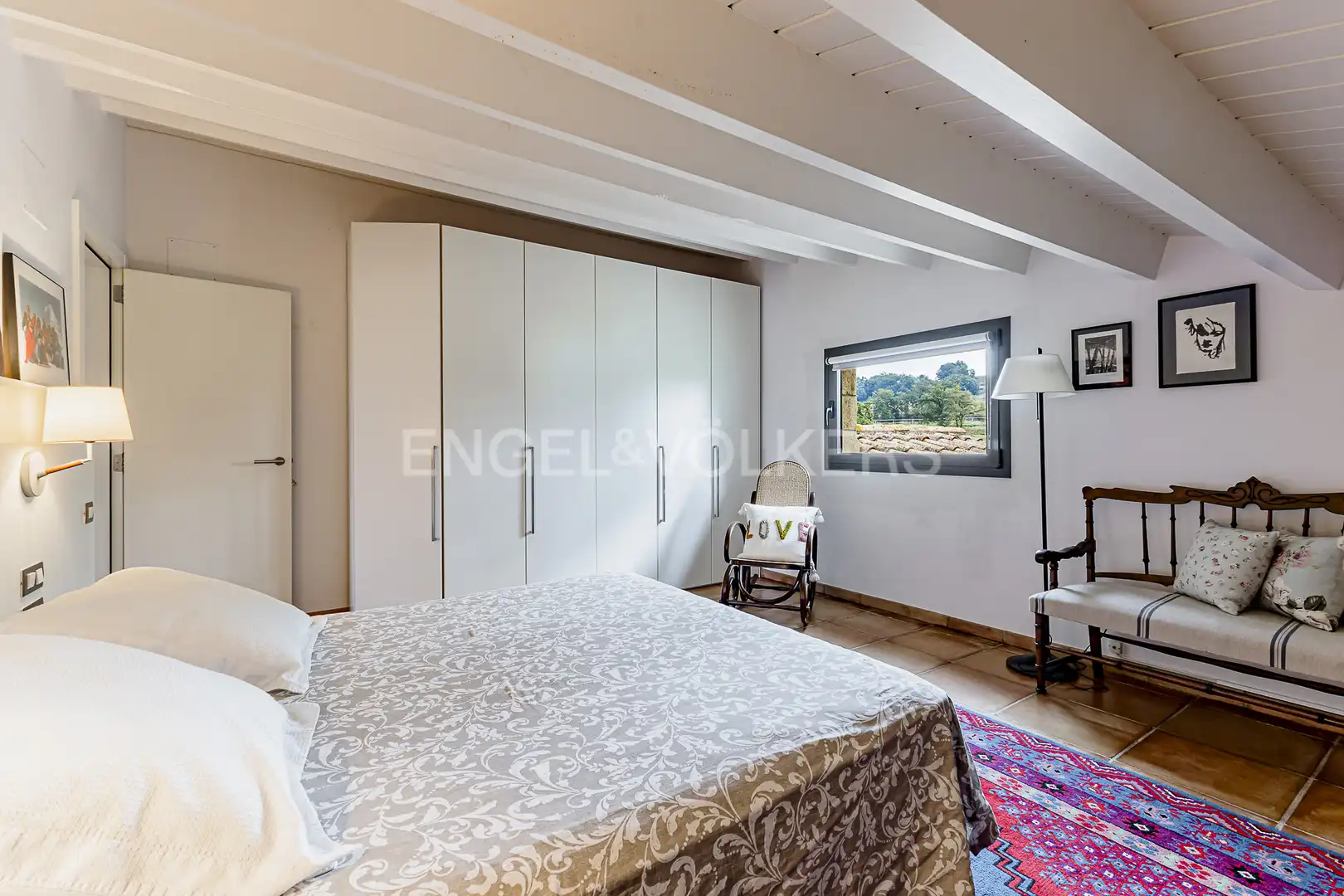 Schlafzimmer von Country house zum Verkauf in Torelló mit Klimaanlage, Heizung und Privatgarten