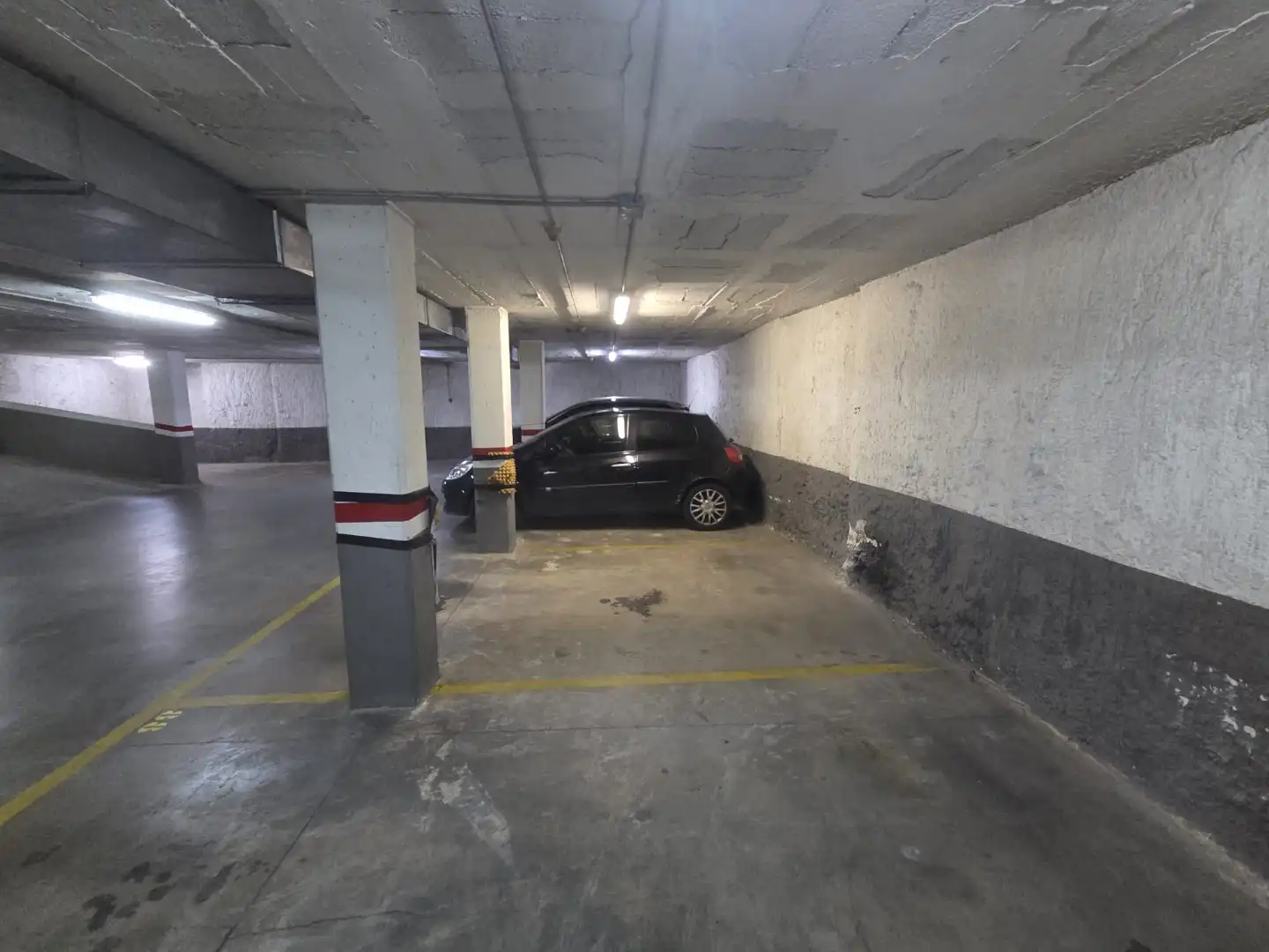 Parkplatz von Garage zur Miete in Santa Coloma de Gramenet