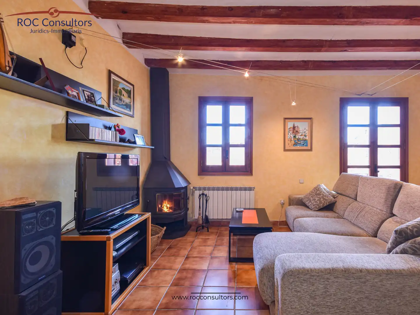 Wohnzimmer von Einfamilien-Reihenhaus zum Verkauf in Berga mit Heizung