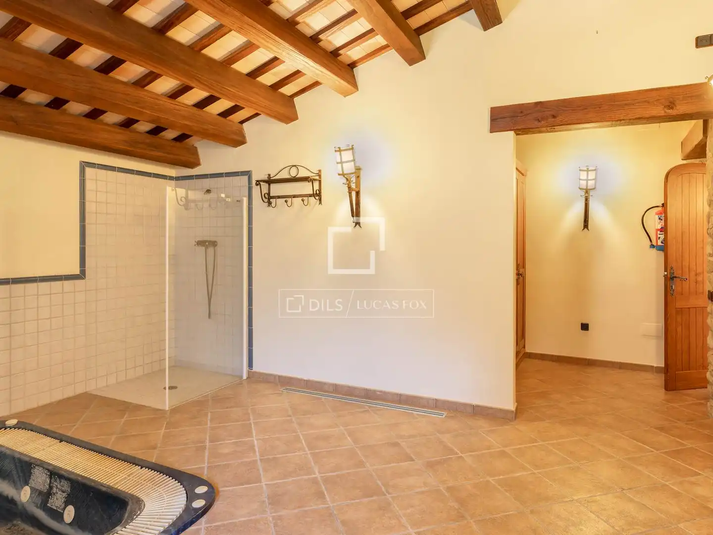 Country homes for sale in Breda  with Air Conditioner, Heating and Private garden