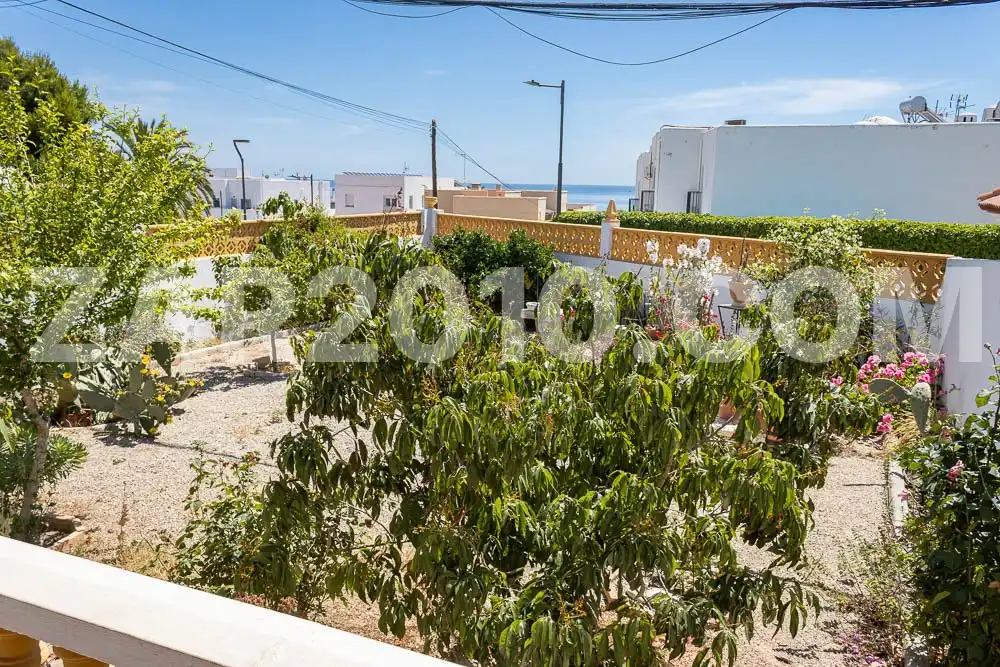 Chalet con jardín en venta en Calle Tomillo, imagen 6