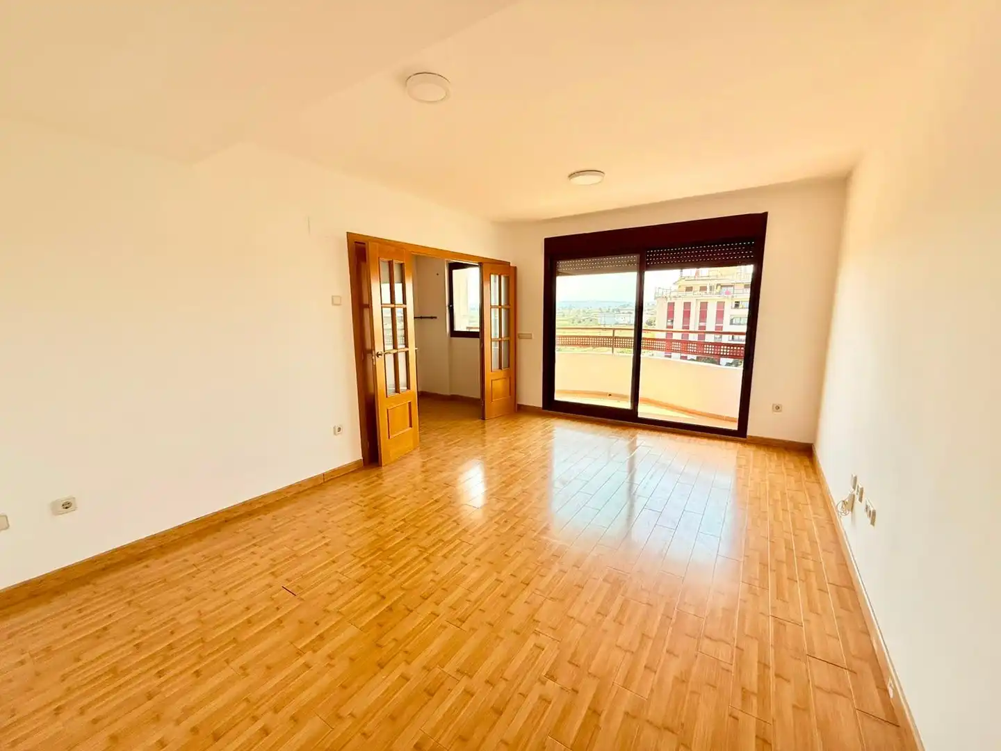 Living room of Flat for rent in Silla  with Heating, Terrace and Balcony
