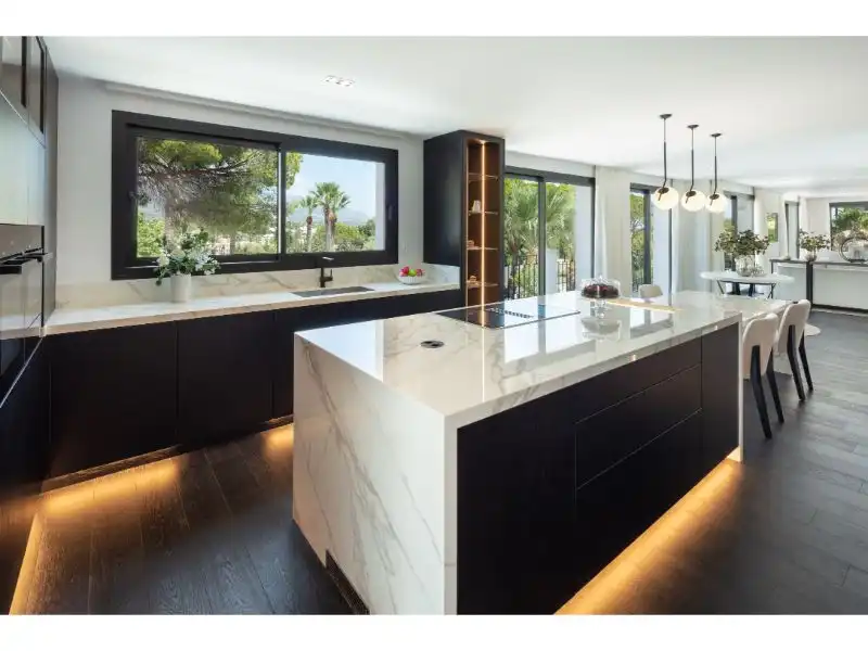 Casa amb piscina en venda a Marbella Centro, imagen 4