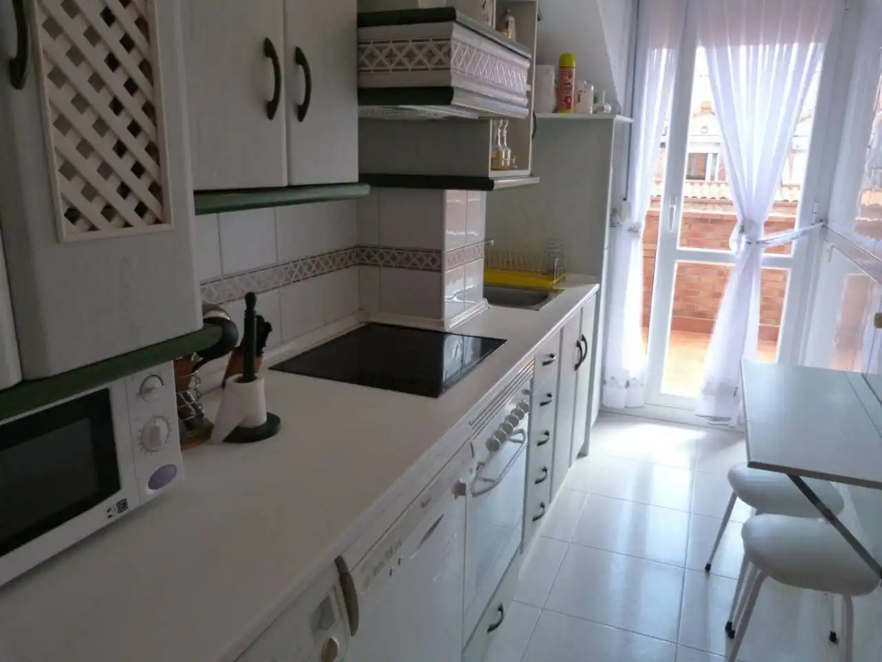 Küche von Dachboden zur Miete in Noja mit Heizung, Terrasse und Möbliert